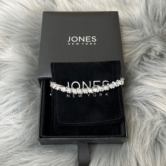 Jones New York Jewelry Nwt Jones New York Waverly Cubic Zirconia